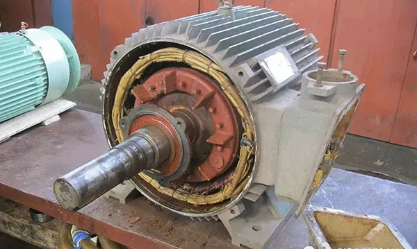 西瑪電機(jī)軸向振動大的原因及處理方法。