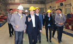西安市委常委、常務(wù)副市長岳華峰蒞臨西瑪電機調(diào)研指導(dǎo)?！靼膊﹨R儀器儀表有限公司